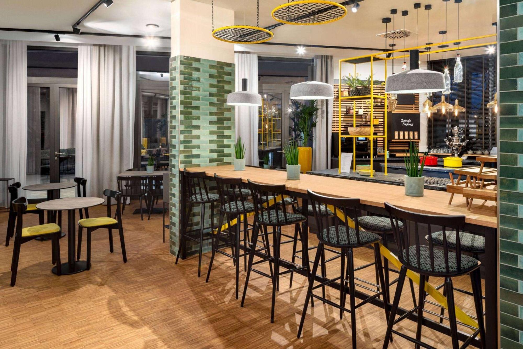 Vienna House Easy By Wyndham Berlin Potsdamer Platz Bagian luar foto